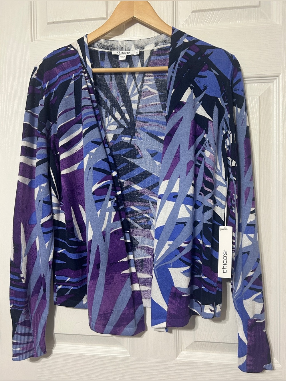 Chico’s Cardigan Open Front Knit Blue Purple Tropical Print NWT Womens 1 -Medium